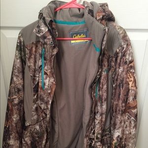 Cabela’s medium heavy jacket